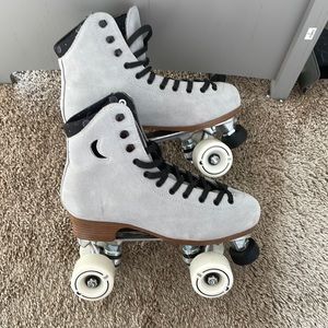Moonlight Roller Moon Boot Quad Skates